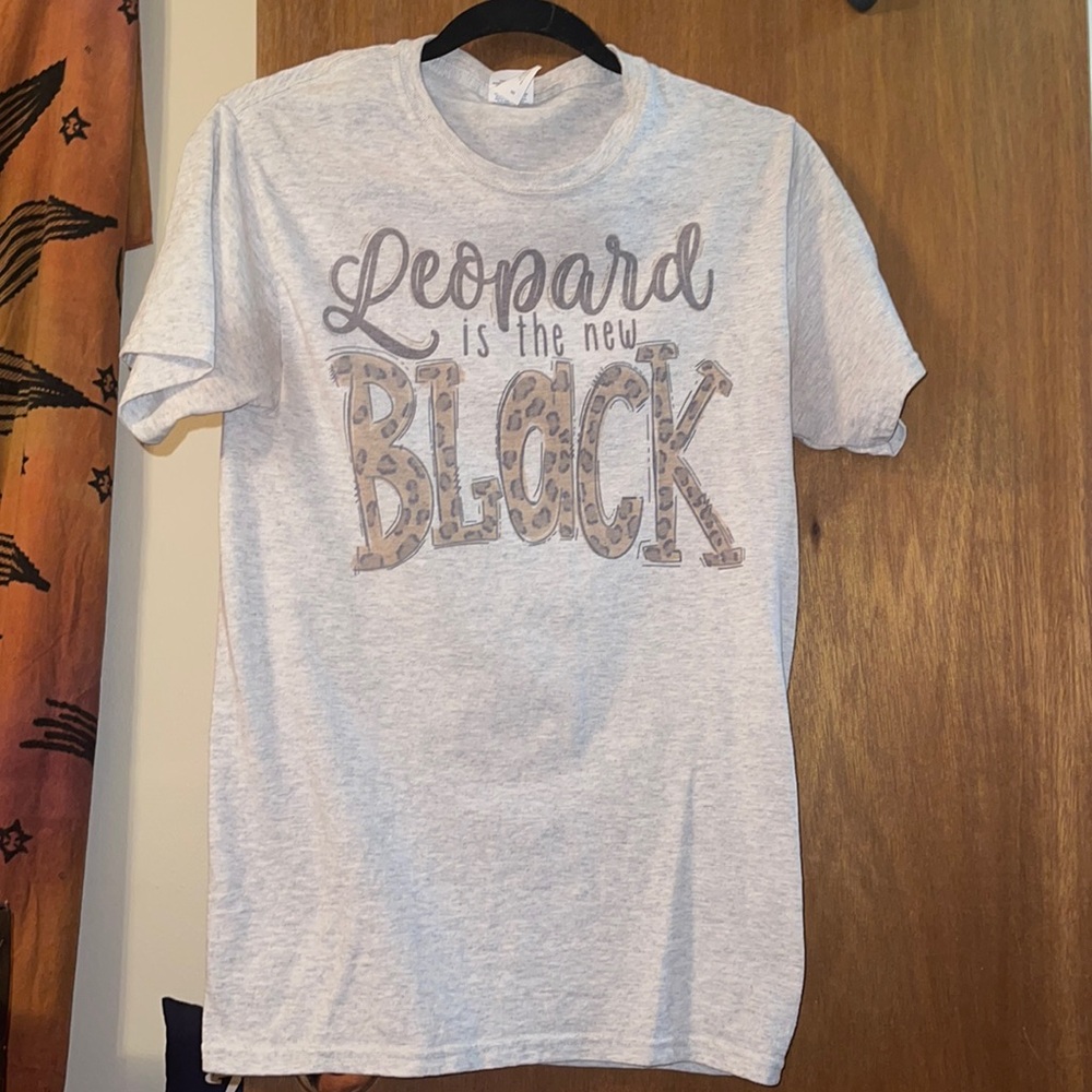 Cute shirt!😍